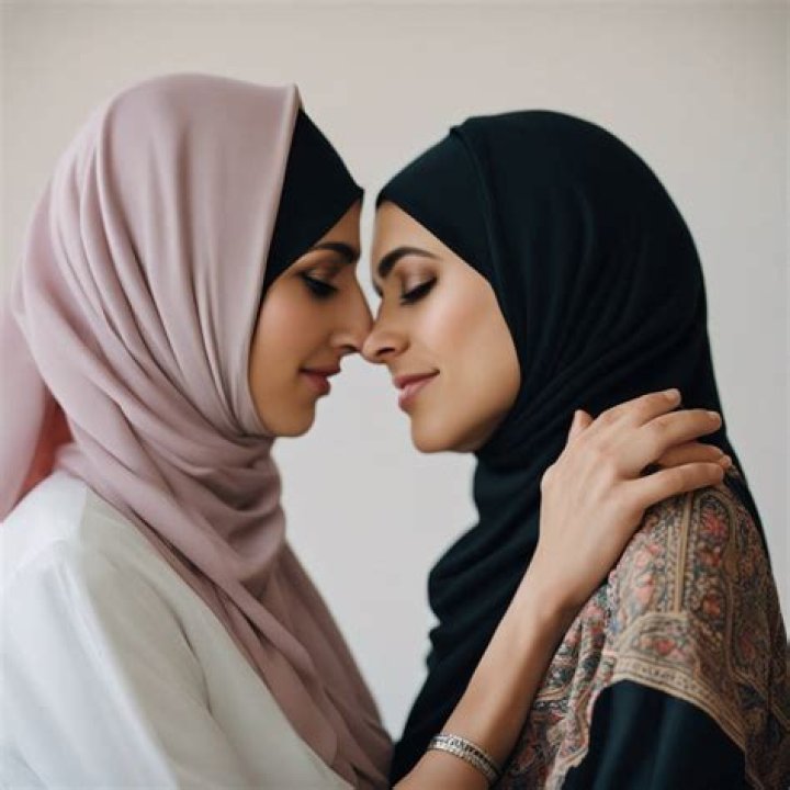 Lesbian hijab Lesbian arab Lesbian hot, Cute lesbian couples, Lesbian